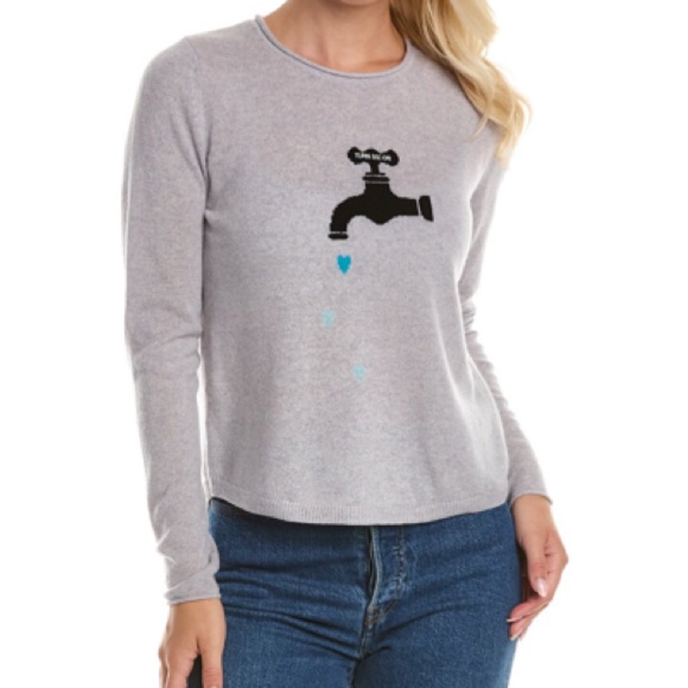 Lisa Todd Gray Fitted Crew Neck Sweatshirt with Graphic Design